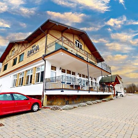 Hotel Diana Stráža Exteriér fotografie