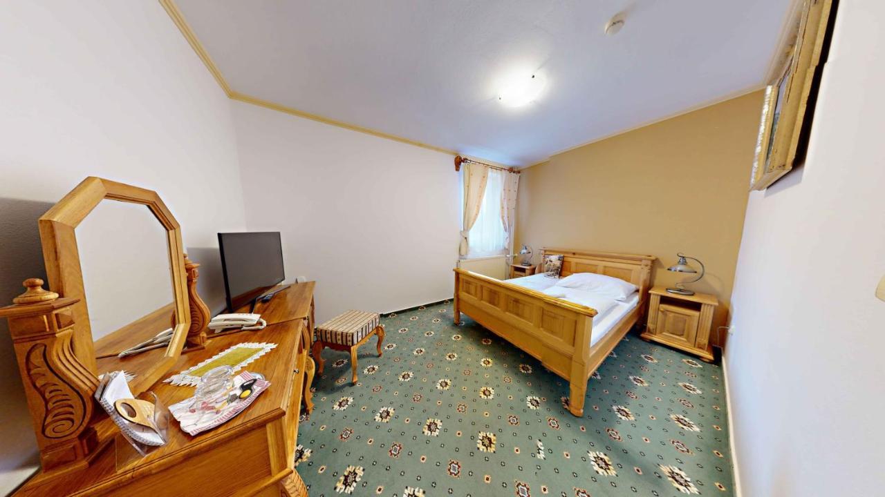 Hotel Diana Stráža Exteriér fotografie