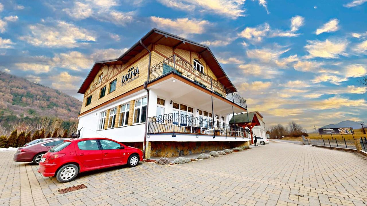 Hotel Diana Stráža Exteriér fotografie