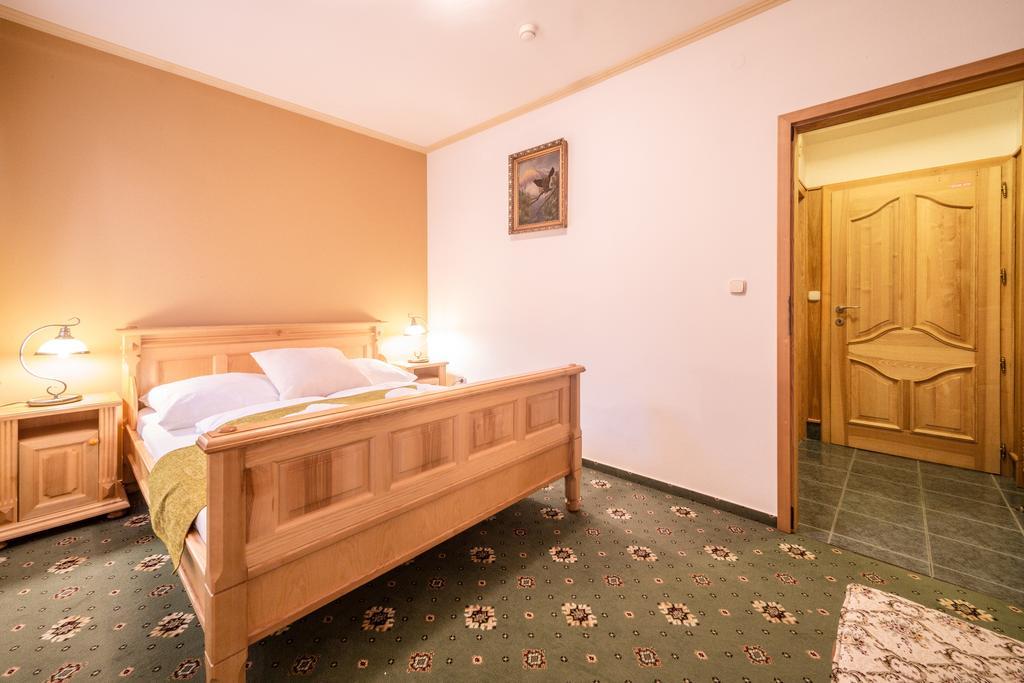 Hotel Diana Stráža Exteriér fotografie